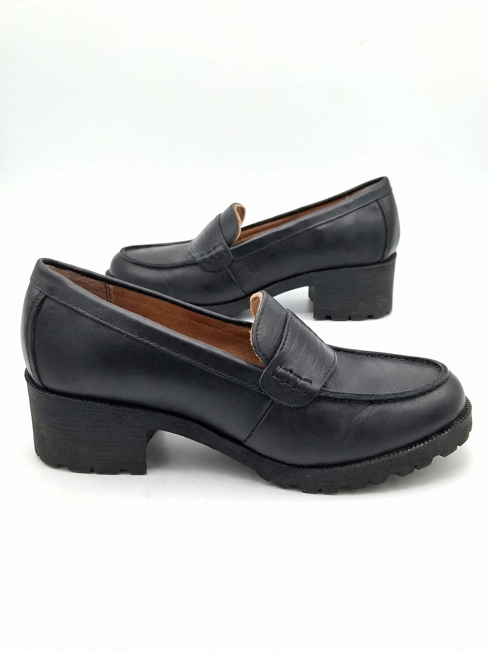 Eastland Black Leather Chunky Heel Loafers